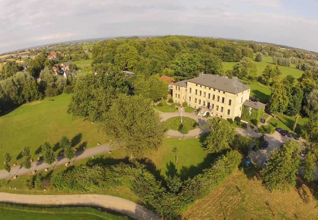 Gutshaus Redewisch Hotel & Restaurant Boltenhagen  Eksteriør bilde