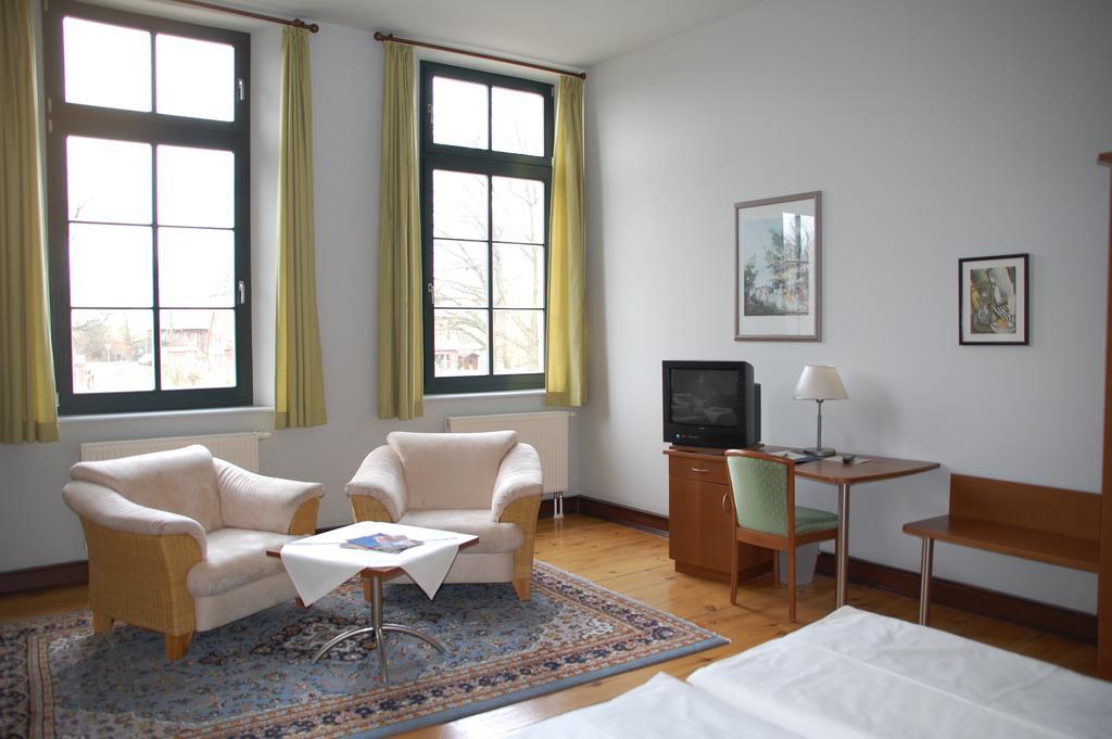 Gutshaus Redewisch Hotel & Restaurant Boltenhagen  Eksteriør bilde
