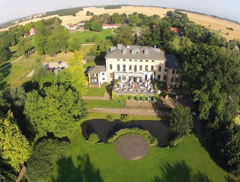 Gutshaus Redewisch Hotel & Restaurant Boltenhagen  Eksteriør bilde